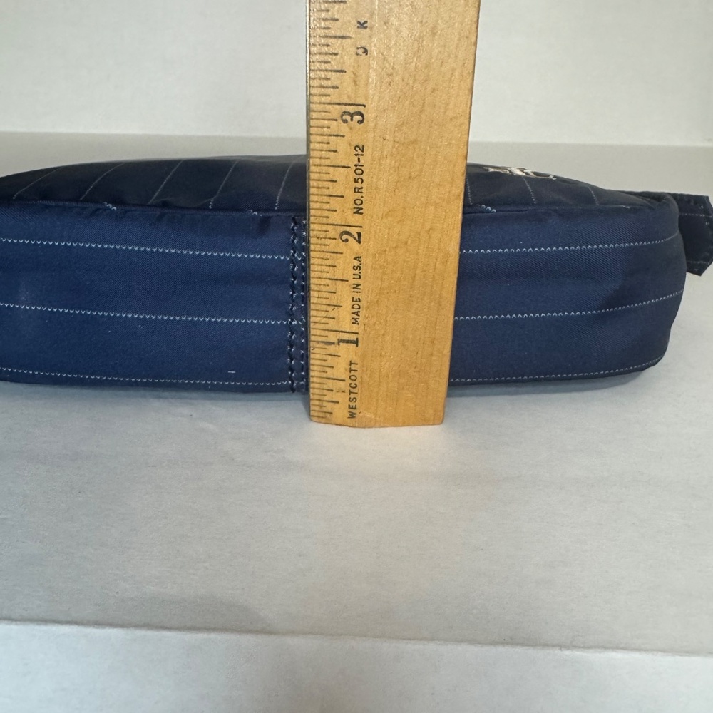 Lauren Ralph Lauren Navy Blue Cosmetic-Travel-Toiletry-Make Up Bag/Case/Nylon - Picture 3 of 6
